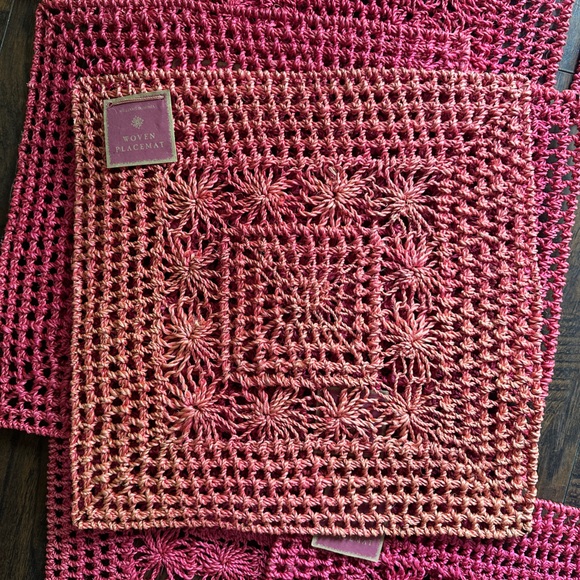 Williams Sonoma: Woven Placemat - Set of 8 🍽️ - Picture 5 of 8